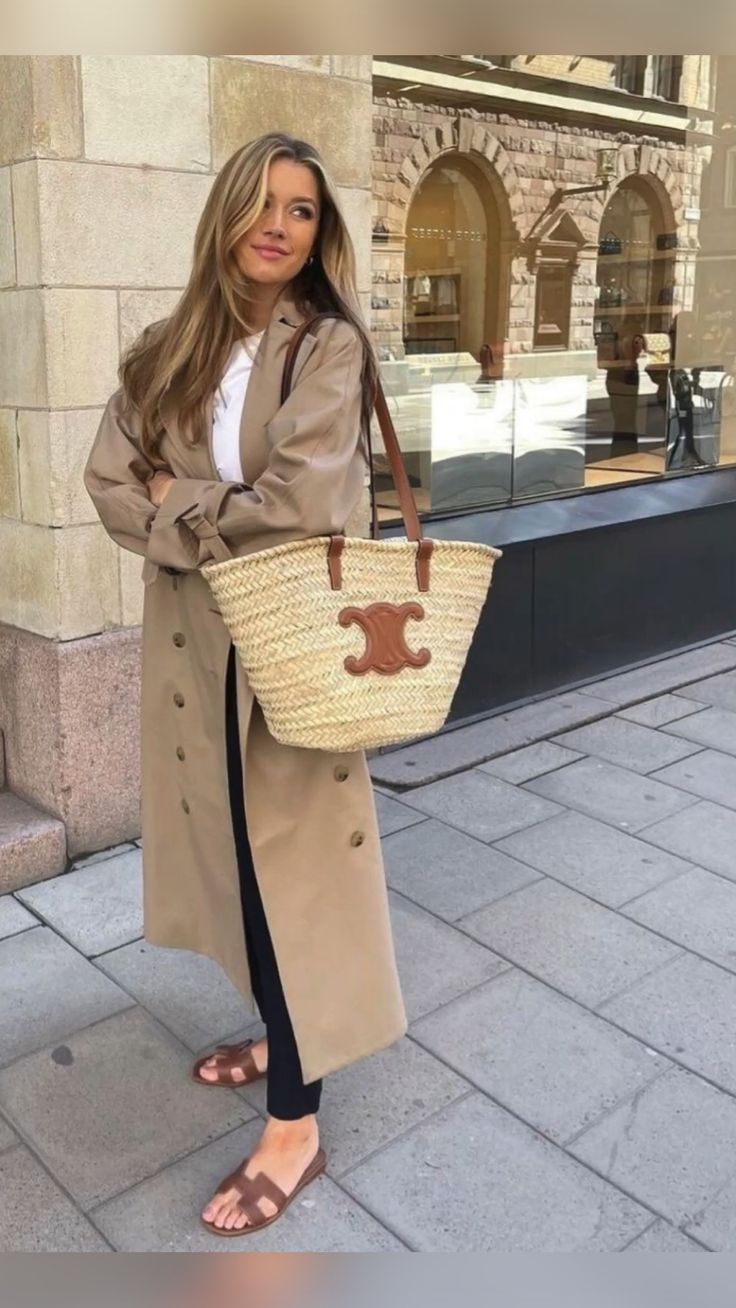 Classic Trench Coat with LOEWE Straw Bag